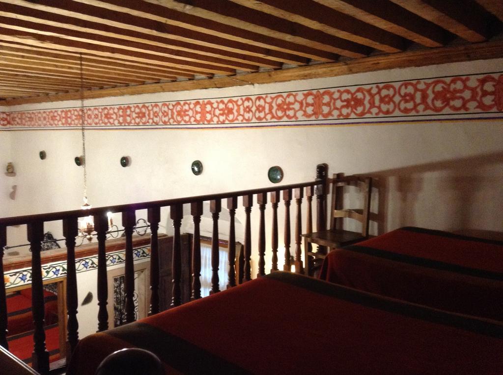 Hotel Los Escudos Pátzcuaro Exteriör bild